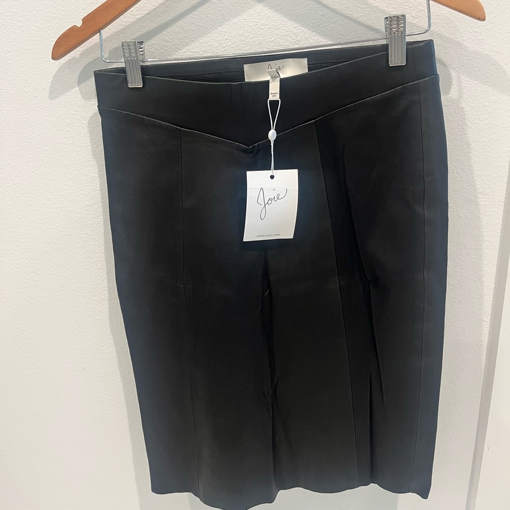 NWT Joie XS leather skirt.